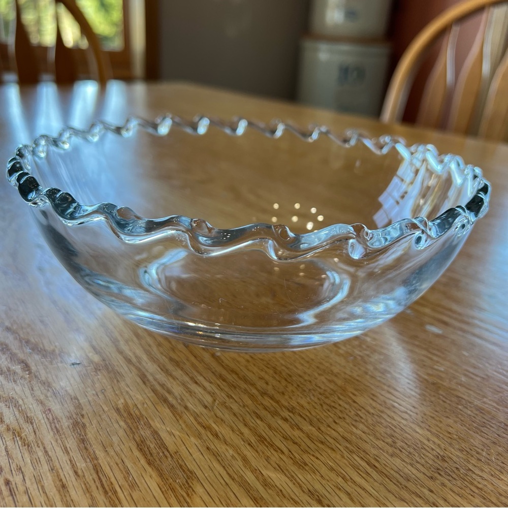 Century (Pressed) 8" Salad Bowl by Fostoria - Picture 3 of 9